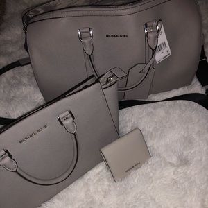 Michael Kors travel